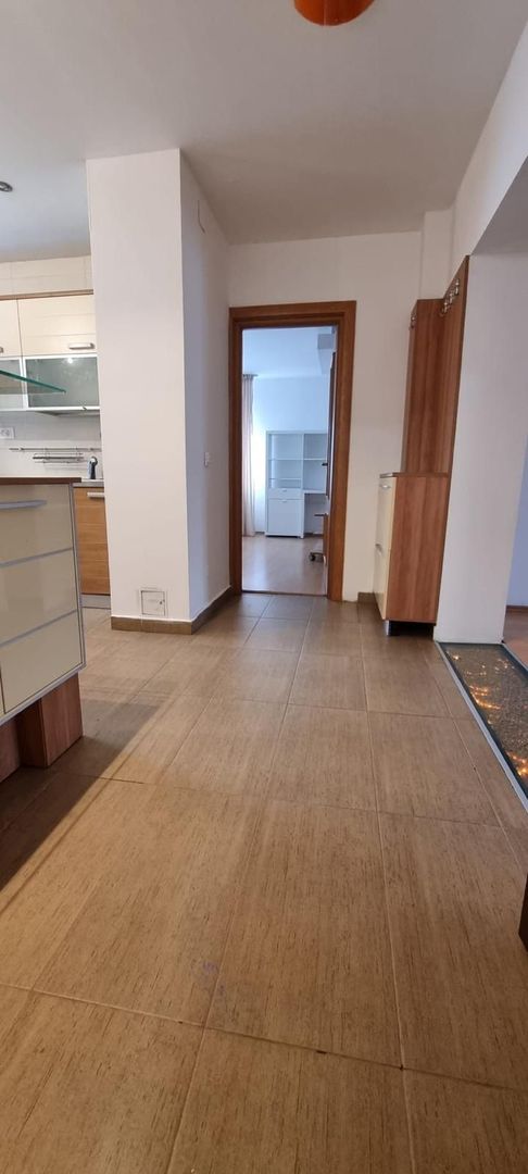 🏡 De închiriat: Apartament de 4 Camere, Confort & Stil - Timpuri Noi ✨ - Poză 3