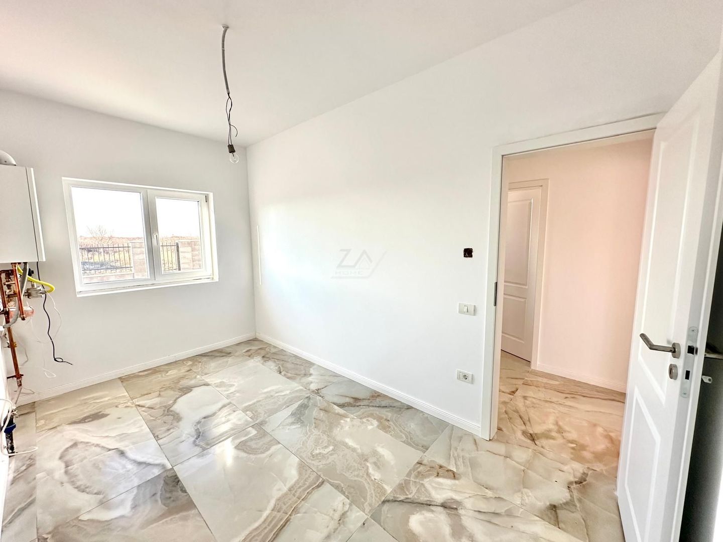 COMISION 0! Finalizat - toate utilitatile. 3 dormitoare. Drum pavat. - Poză 3