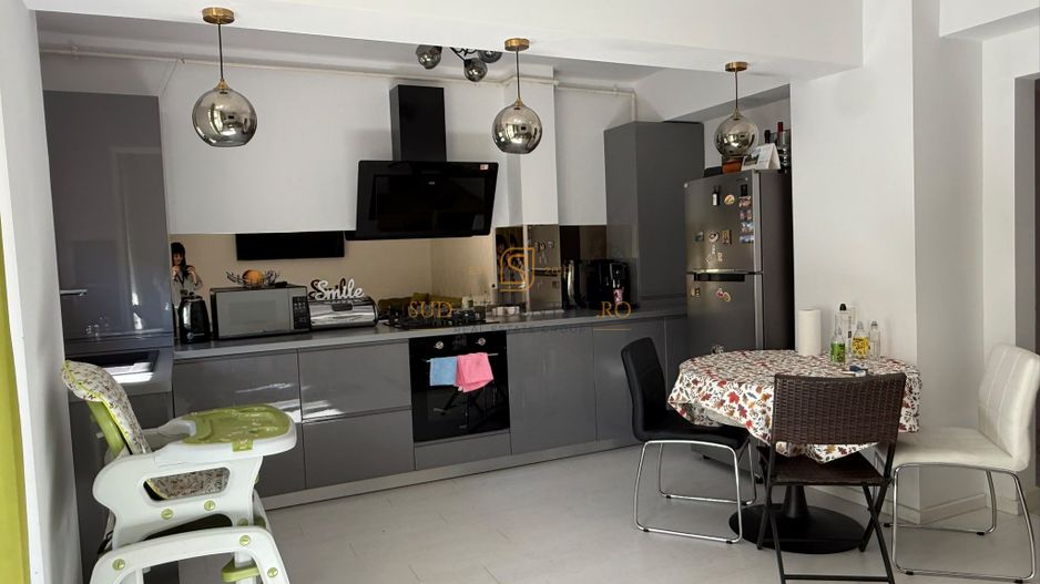 Apartament modern cu 3 camere, 80.8 mp, Bragadiru, Leroy Merlin - Poză 2