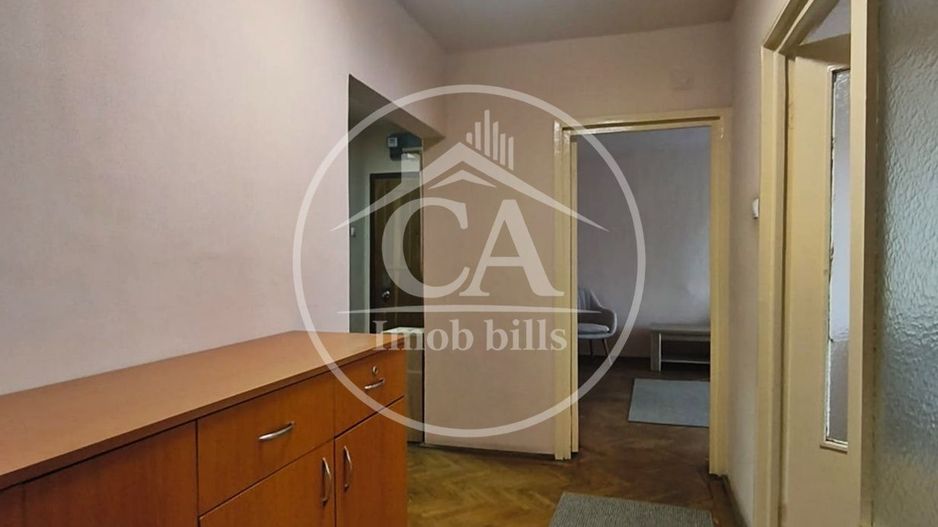 Apartament de vanzare cu 3 camere  in zona Centrala, Oradea - Poză 11