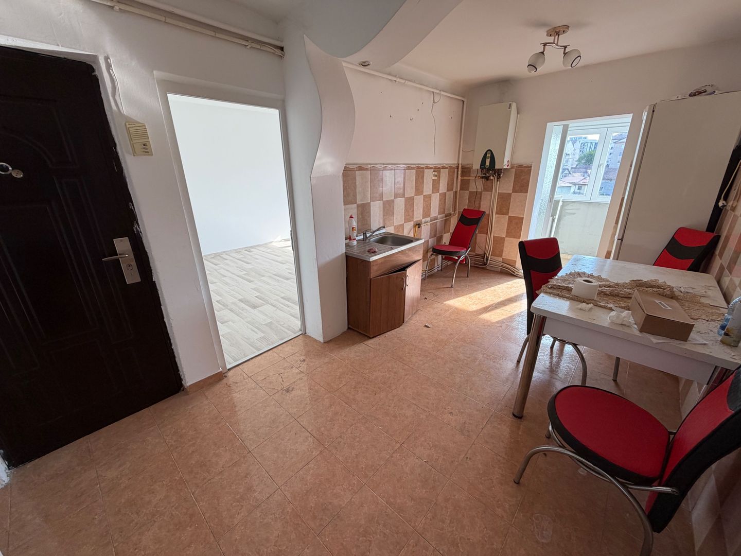 Apartament 2 camere, etaj 2 - zona Industriala - Poză 5