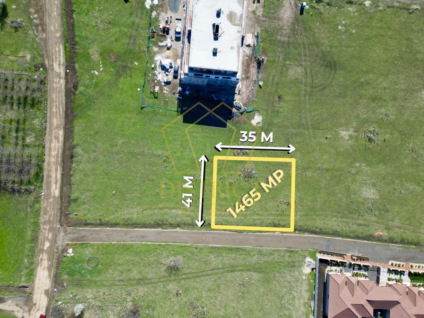 Teren intravilan locuinte colective 1465mp | Torontalului - Poză 1