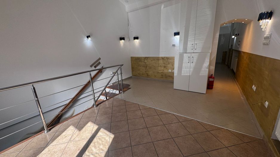 Spatiu comercial de vanzare, centru, Sibiu - Poză 2