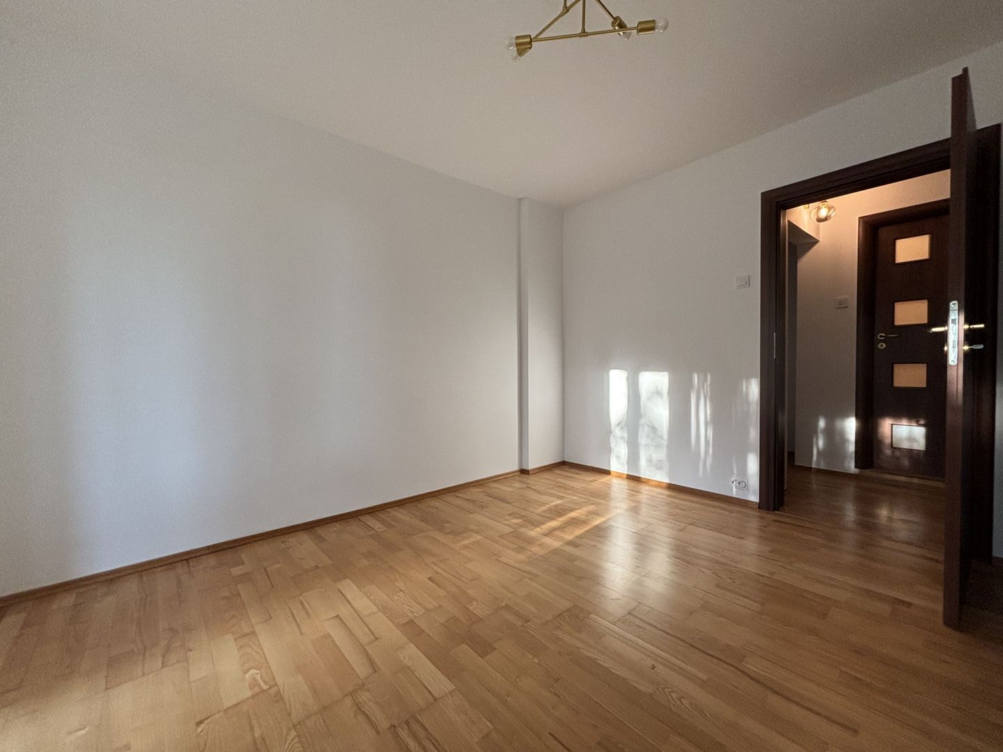 APARTAMENT 4 CAMERE | ETAJ 2 - Poză 11
