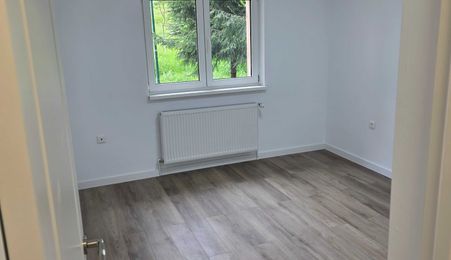 Apartament cu 1 cameră recent renovat | Tudor, Rămurele |