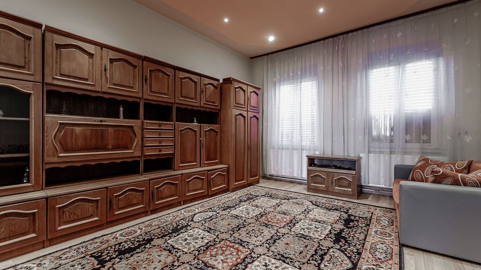 Casă Aradul Nou cu 5 camere și 1044 mp teren - Comision 0% - Poză 4