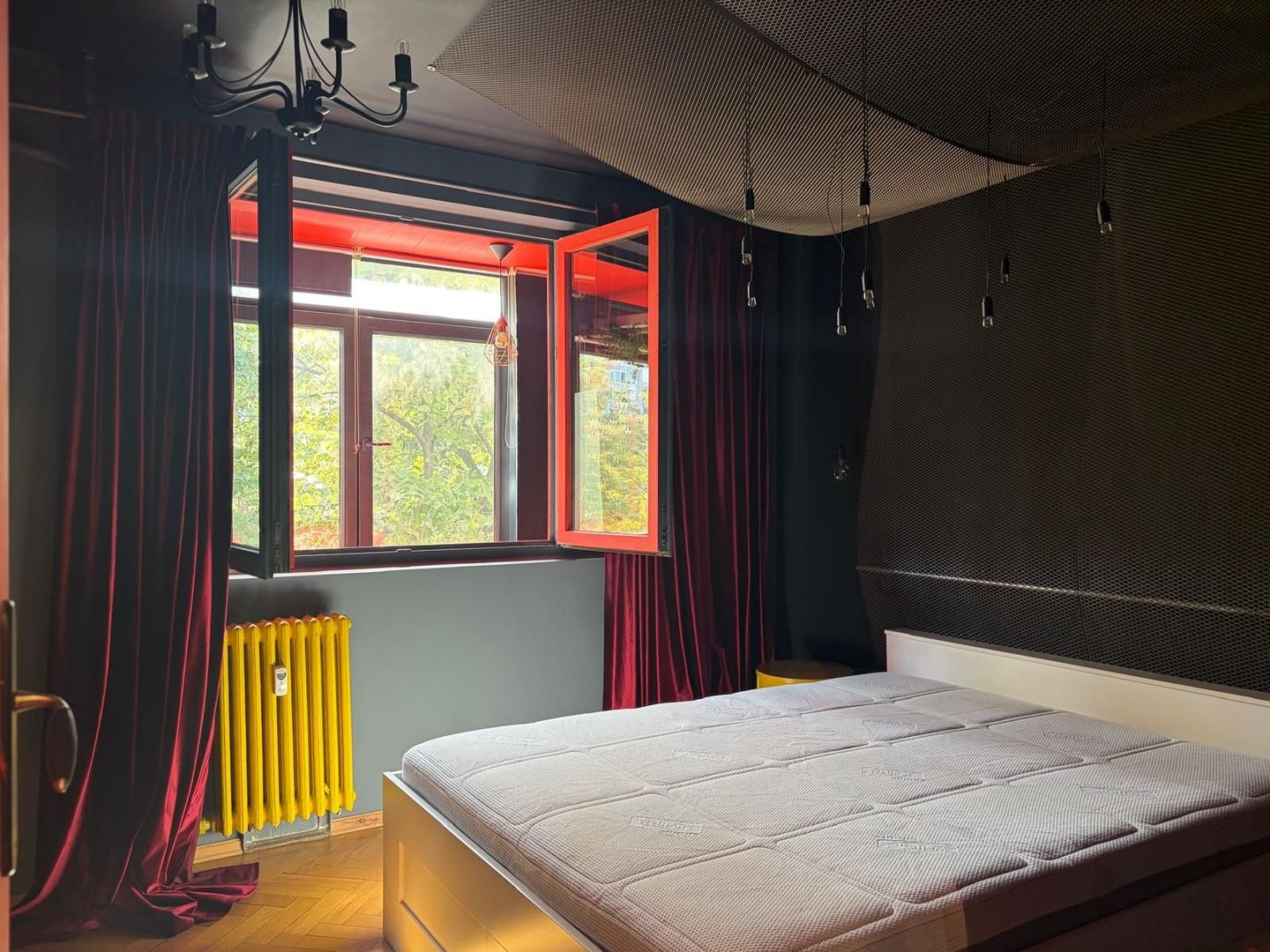 Apartament cochet, doua camere semidecomandat, 1 Mai - Poză 8