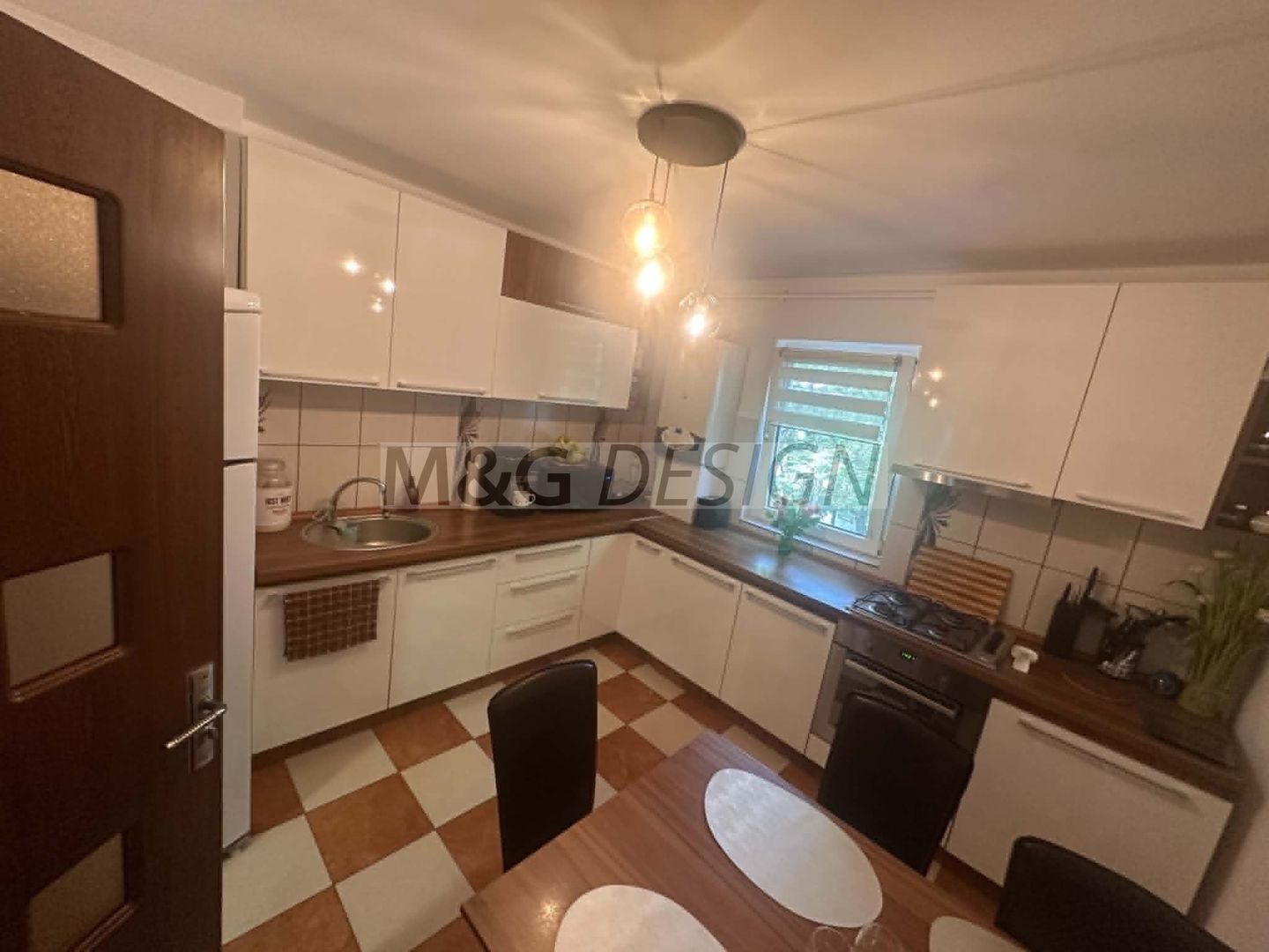 3 cam decomandat, 2 bai , 2  balcoane Sagului-Dambovita - Poză 4