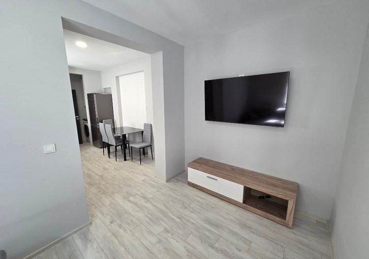 Apartament cu 2 camere renovat la casa | Curte | Central - Poză 4