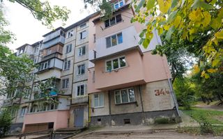Vânzare, apartament, 2 camere, str. Nicolai Zelinski, Botanica. - Poză 1