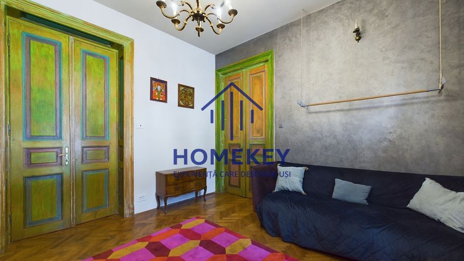 Casa/Vila de Inchiriat cu Terasa- centru - Poză 2