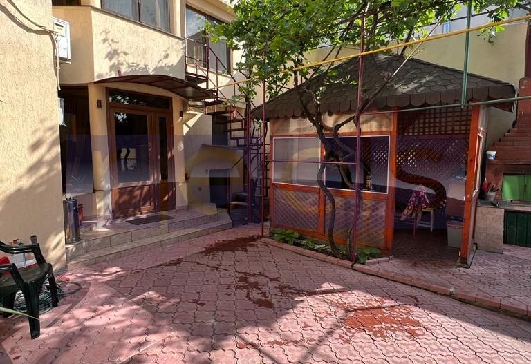 INCHIRIERE V ILA 5 CAMERE+ CURTE | ZONA COLENTINA - Poză 9