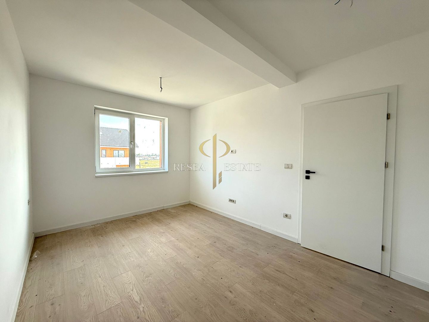 Apartament 3 camere- 83 mp utili+terasa+loc parcare - Poză 3