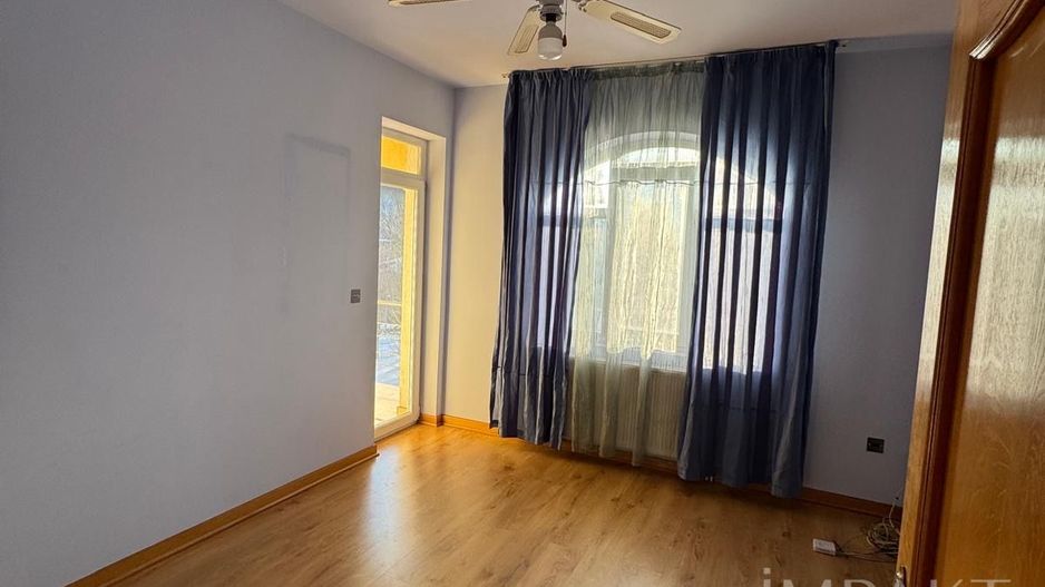 Casă tip duplex, 200 mp, 3 niveluri, 2 locuri de parcare - Poză 8