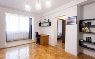 Apartament cu 2 camere ultracentral de inchiriat pe termen scurt (1-6 luni) - Poză 2
