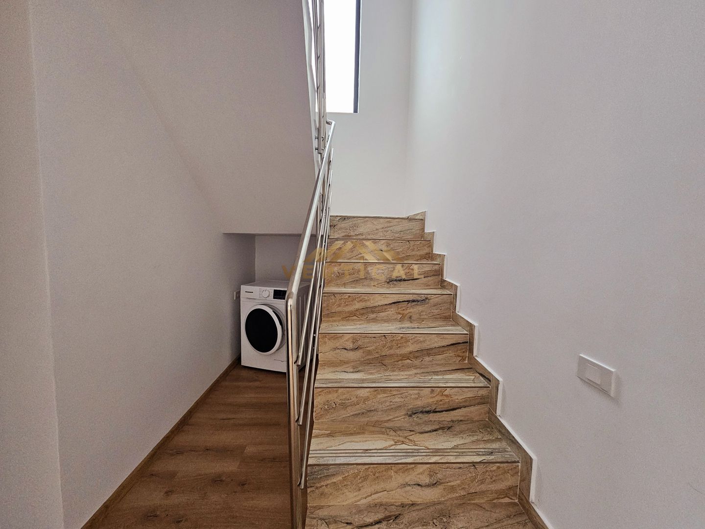 De inchiriat vila 4 camere - intrare comuna Berceni - Poză 8