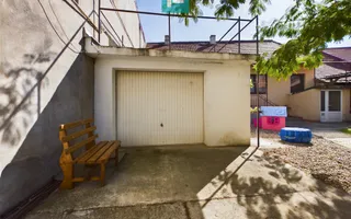 Casă la curte comună, zonă ultracentrală - Poză 20