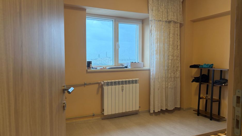 Apartament spatios cu trei camere, Aparatorii Patriei, 124.000€ - Poză 11