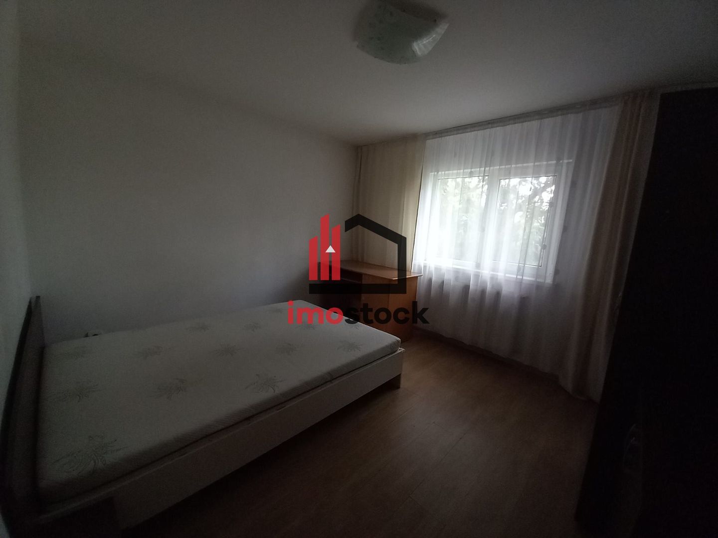 De vanzare apartament cu 3 camere, decomandat, etajul 2 - Poză 4