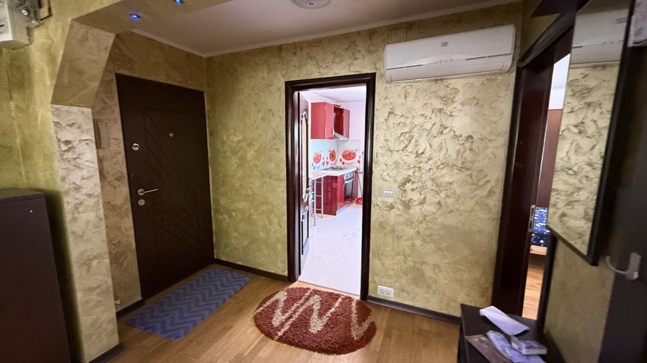 Apartament 3 camere | 100 mp | Zona Centrală | Etaj 1 | 450 €/lună - Poză 2