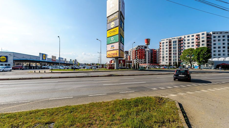 Apartament decomandat 2 camere - etaj 1 – Banu Maracine - COMISION 0 - Poză 1