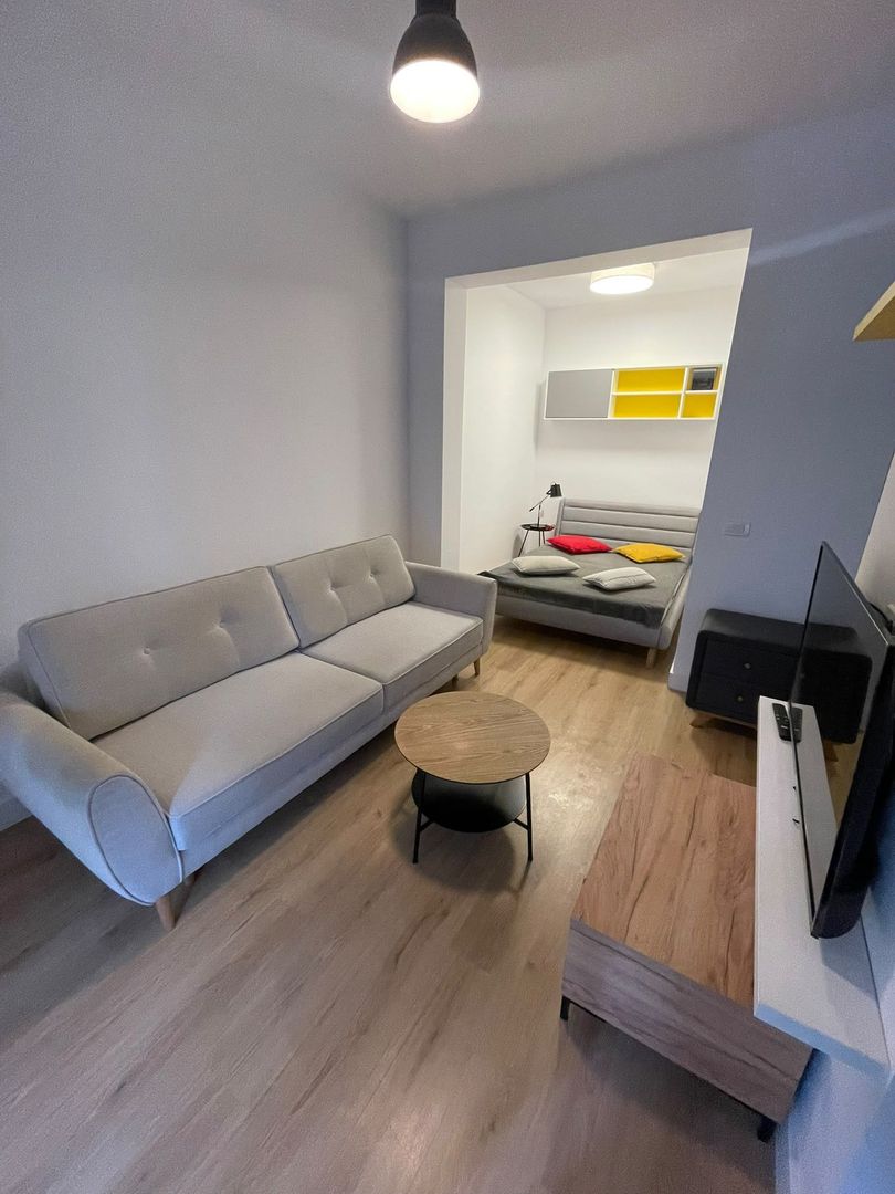 Studio dublu, lux , centrala proprie,terasa, parcare subterana, metrou - Poză 2