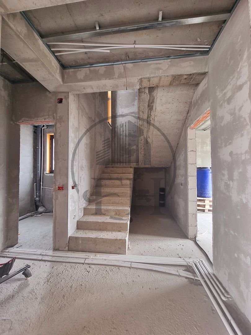 SOLD/VANDUT Casa / Vila de vanzare Palazu Mare - Poză 14