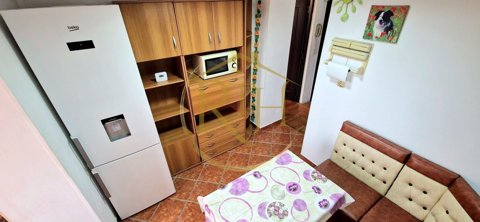 Ofer spre închiriere apartament 3 camere,2 bai, zona Lipovei, 400 euro/lună. - Poză 13