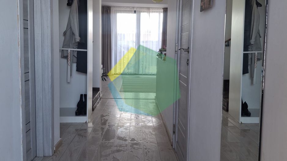 Vilă duplex moderna cu curte generoasa in Otopeni - Poză 7