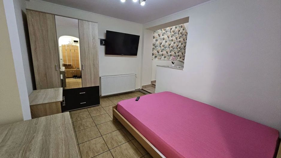 GARSONIERA KOGALNICEANU, MOBILAT MODERN, CURAT - Poză 1