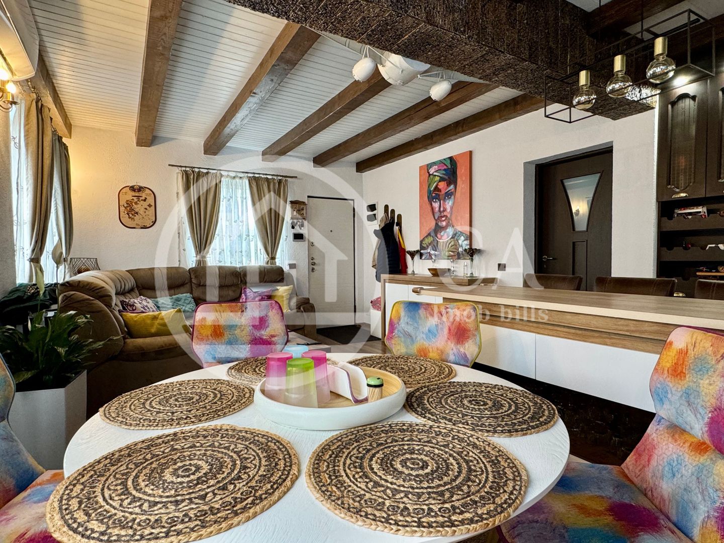 Casă de vânzare cu 6 camere in cartierul Tineretului, Oradea - Poză 3