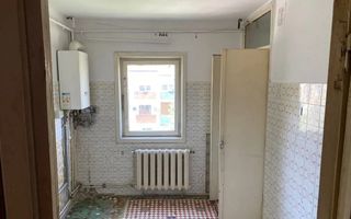 Apartament 2 camere Aradului cu centrala - Poză 3