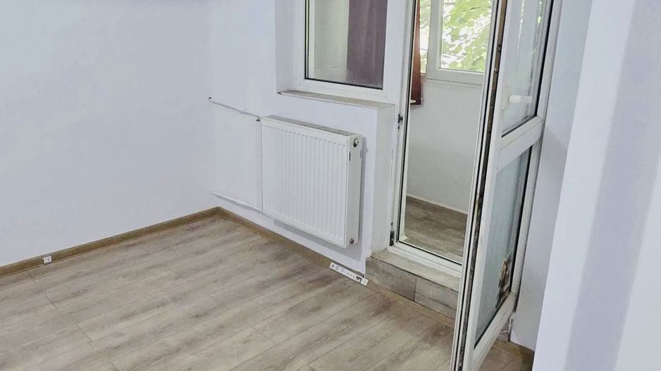 Sagului – Piața Doina | 2 Camere | Etaj 3 | Renovat Recent | Aproape de Tot - Poză 5