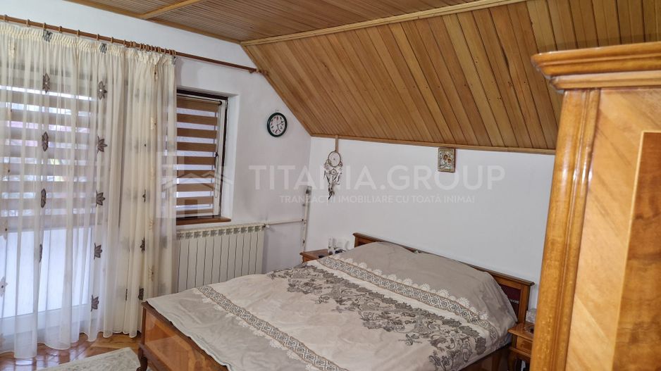 Casă spațioasă, cu teren generos – Alexandria, jud. Teleorman - Poză 5