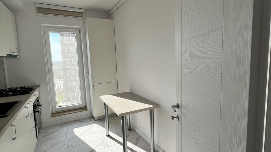 Apartament cu 3 camere de inchiriat in Cosmopolis - Poză 8