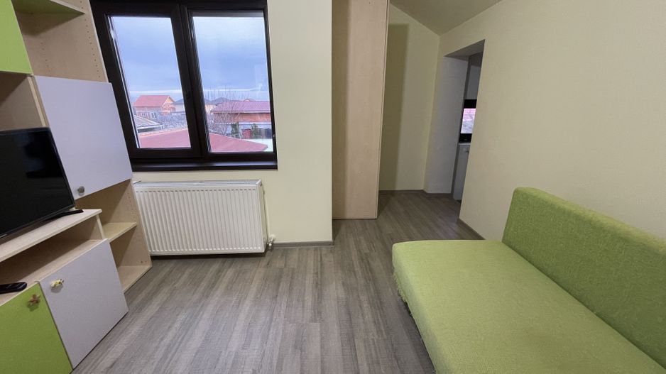 Casa moderna P+1E,spatioasa,teren 700 mp in Sacalaz - Poză 18