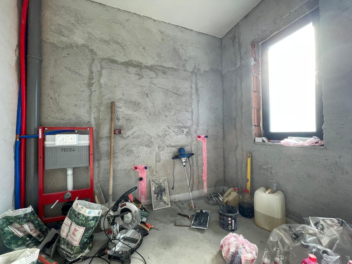 Duplex despartit prin camera tehnica - 5 camere - Mosnita - Poză 15