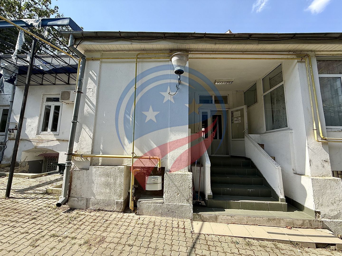 Cladiri birouri/Teren 1302 mp/ultracentral/Craiova - Poză 1