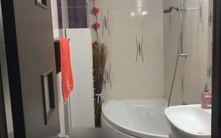 Apartament de 3 camere , Parcare inclusa - Poză 5