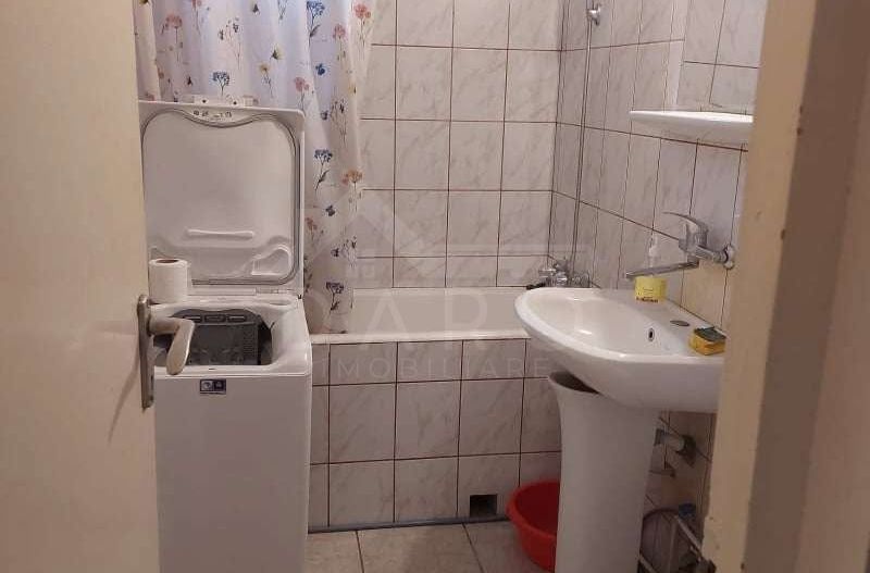 oferim spre inchiriere apartament cu 3 camere  Tudor - Poză 2