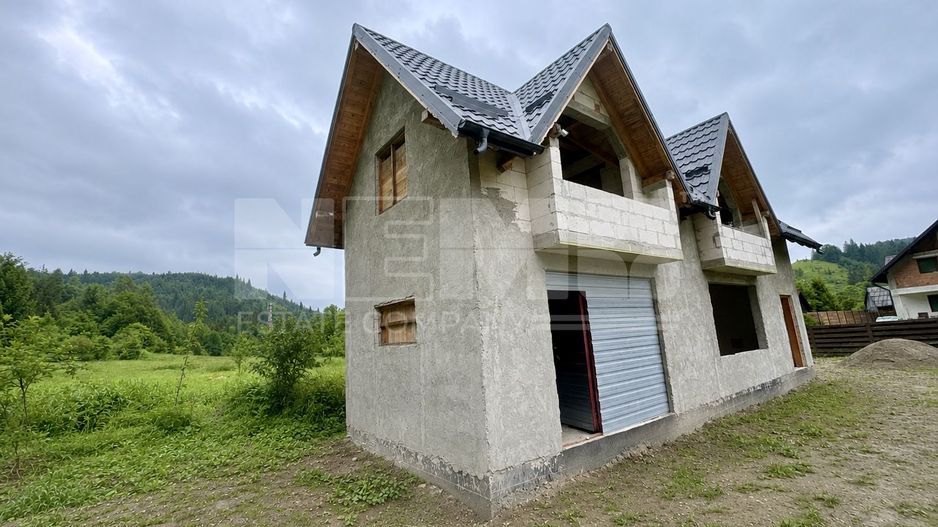 CASA LA ROSU | 12 ARI | SUCEVITA | LANGA PADURE - Poză 2