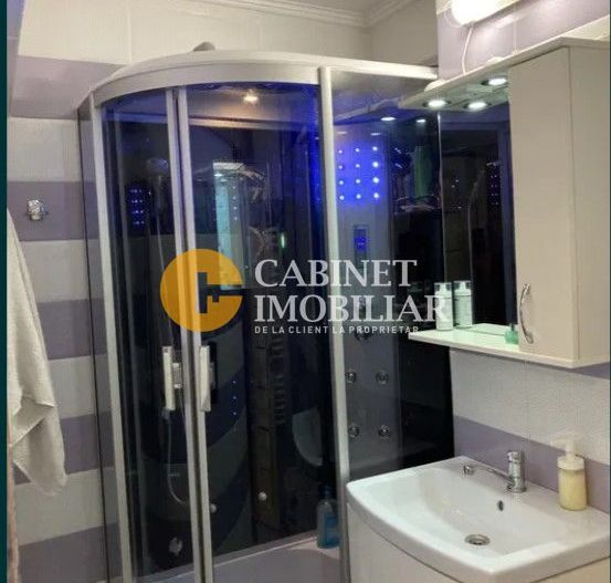 Apartament 4 camere Decomandat - Etaj Intermediar - Zona Nicolina - Poză 6