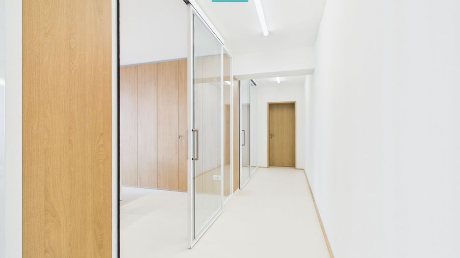 Birou 3 camere | Prima închiriere | Zona Centrală - Poză 3