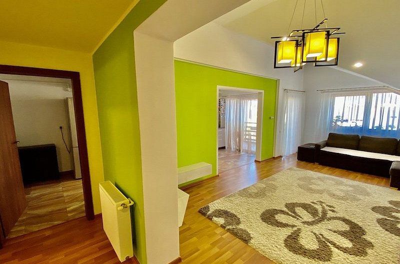 Apartament de inchiriat, zona linistita in cartierul Tractorul. - Poză 9