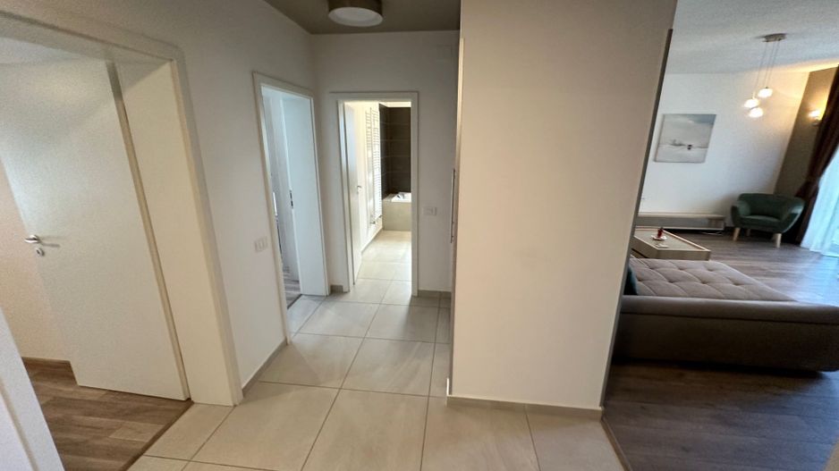 Apartament cu 3 camere de închiriat în zona Nord - Poză 14