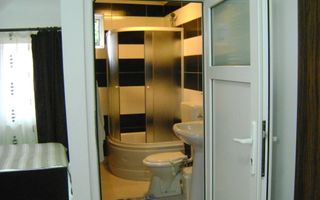 Pensiune de vanzare P+E Busteni - central - Poză 36