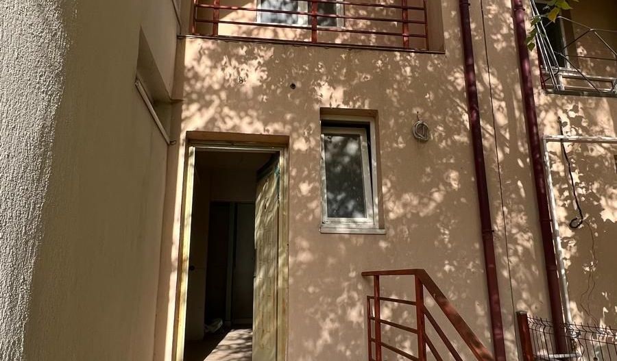 Casa la gri in Pipera  cu potential 1000 euro m2 - Poză 34