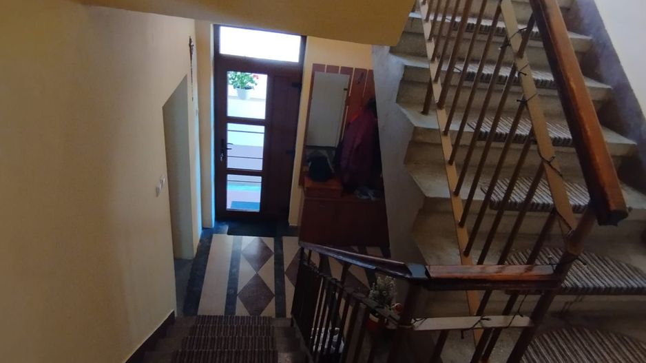 BRASADAS vinde casă cu etaj in zona Lidl. - Poză 11