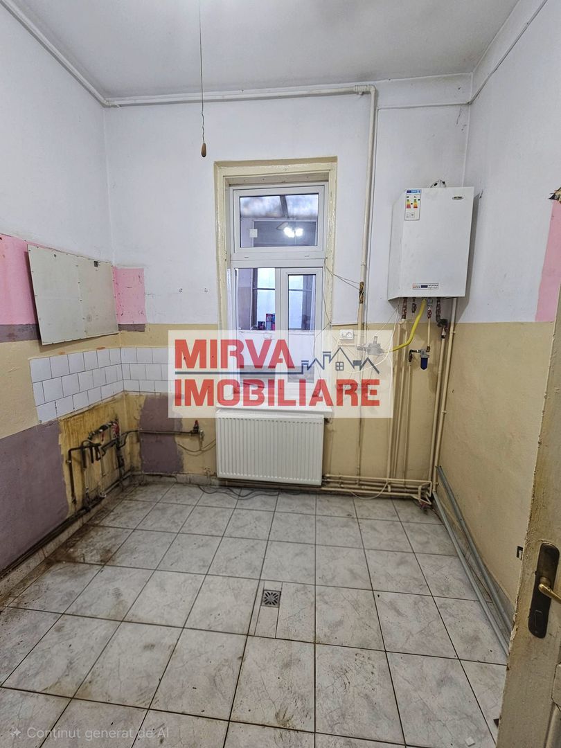 Casă cu arhitectură interbelică, 5 camere, teren 409 mp – Central - Poză 33