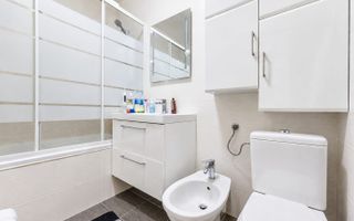 Apartament cu 3 camere de vânzare, parcare– Șesul de Sus, Florești - Poză 8